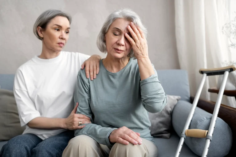 Dementia Symptoms, Causes & Treatment Guide