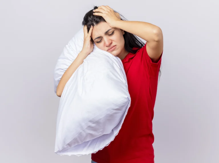 Insomnia Symptoms, Causes & Treatment Guide