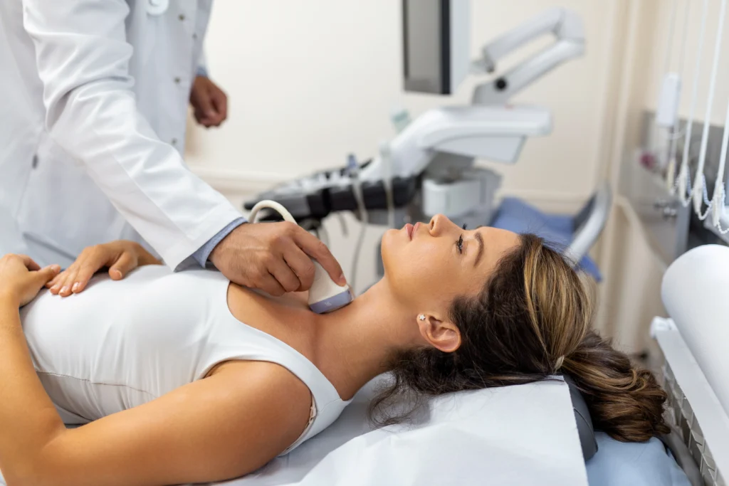 How to Check for Thyroid Cancer Symptoms